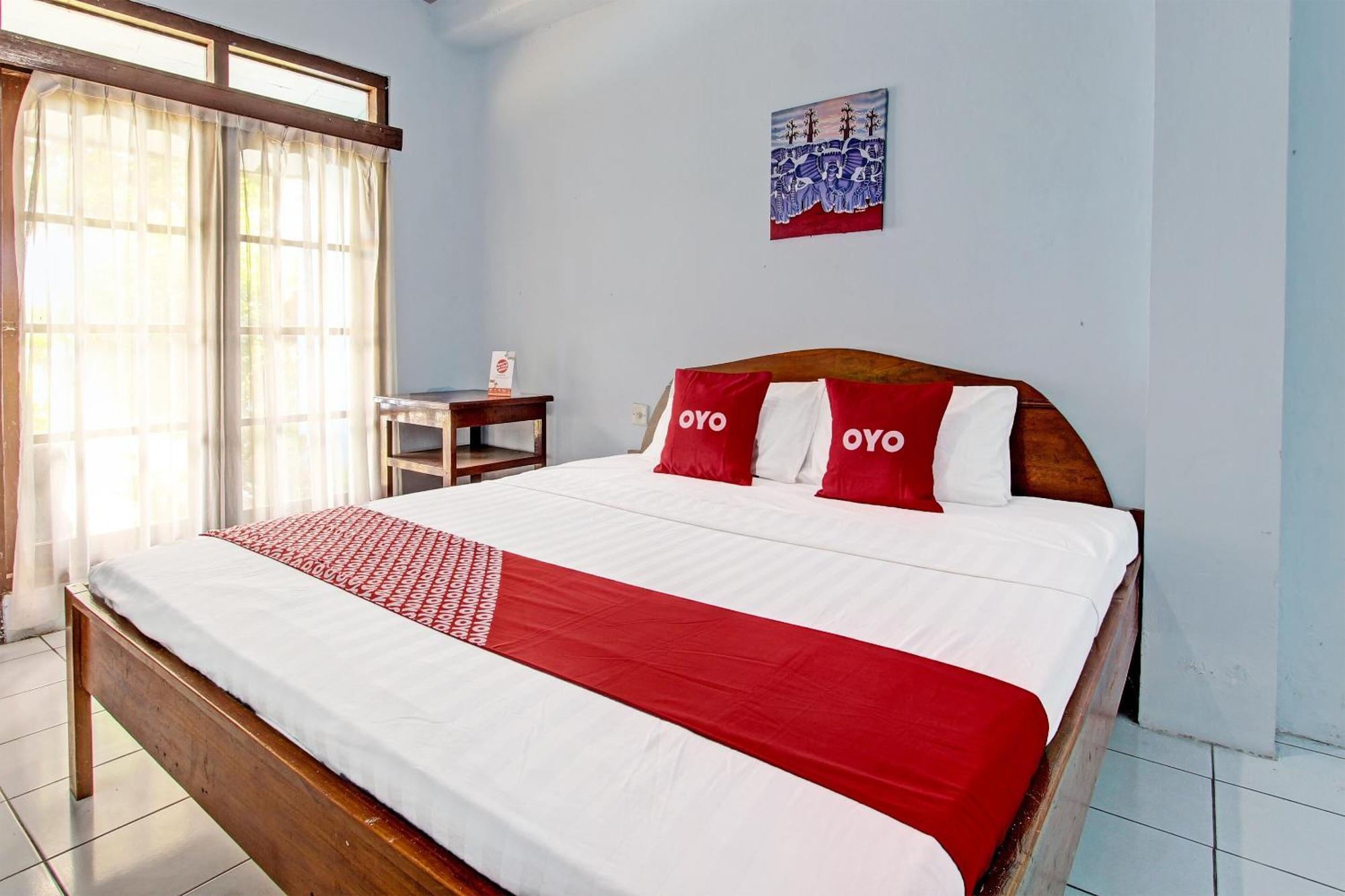 Hotel Capital O 91644 Loka Hause à Salatiga Extérieur photo