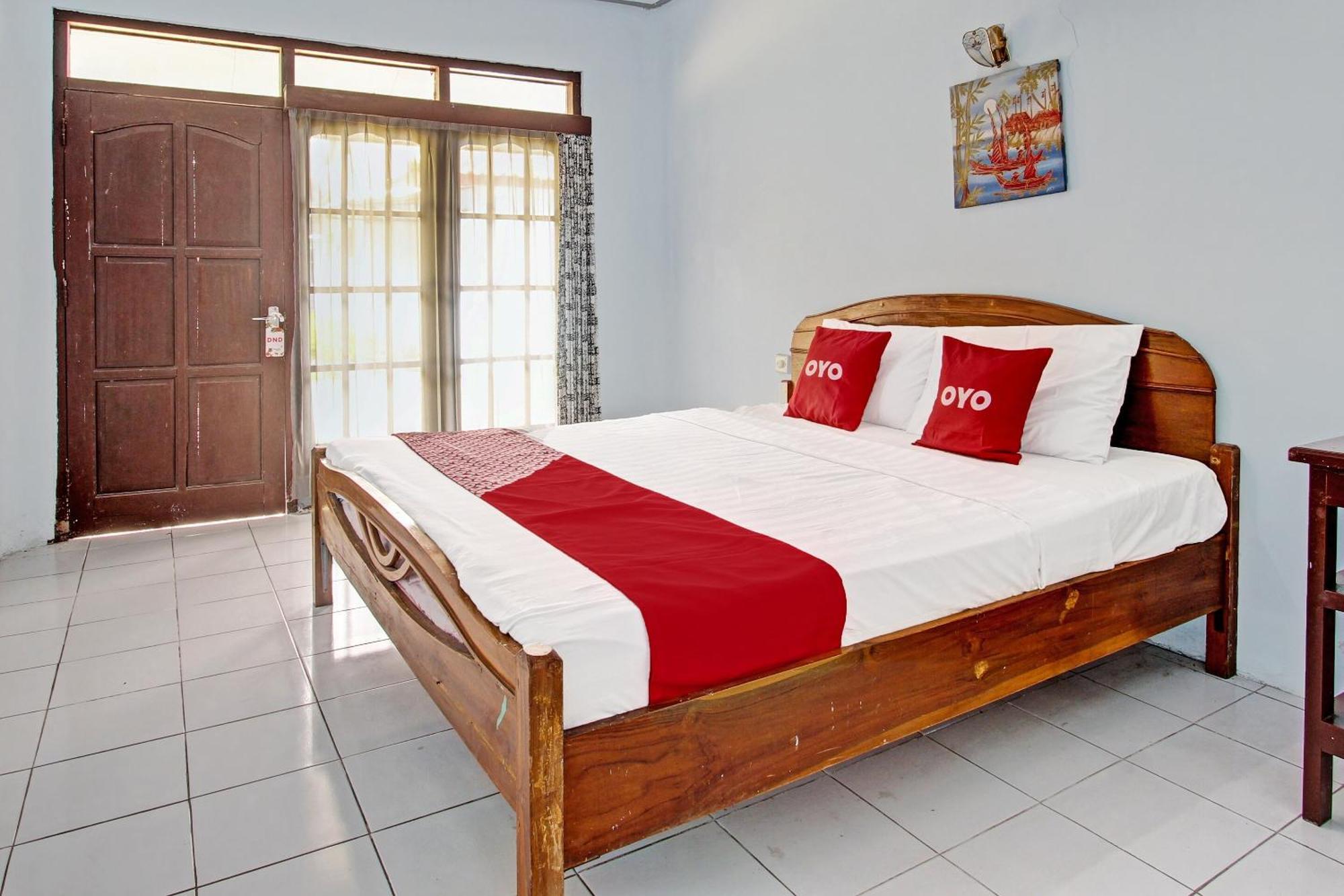 Hotel Capital O 91644 Loka Hause à Salatiga Extérieur photo